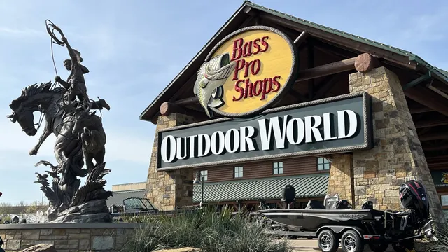 Bass Pro Shops