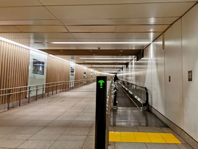 Roppongi Sta.