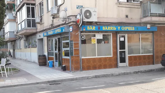 Bar Barril y Ciprés