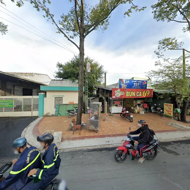 Tiệm Cà Phê Ngọc Giàu