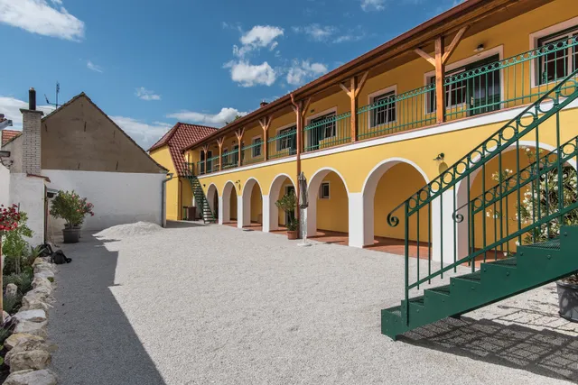 Penzion a prodejna Kroupa