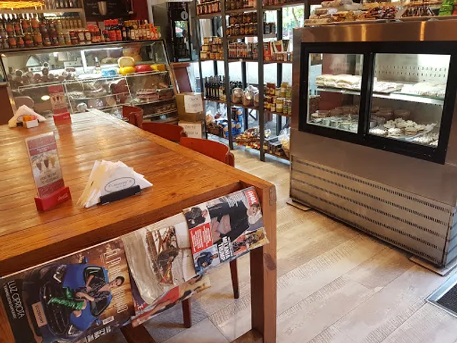 Flander's Bar & Grill