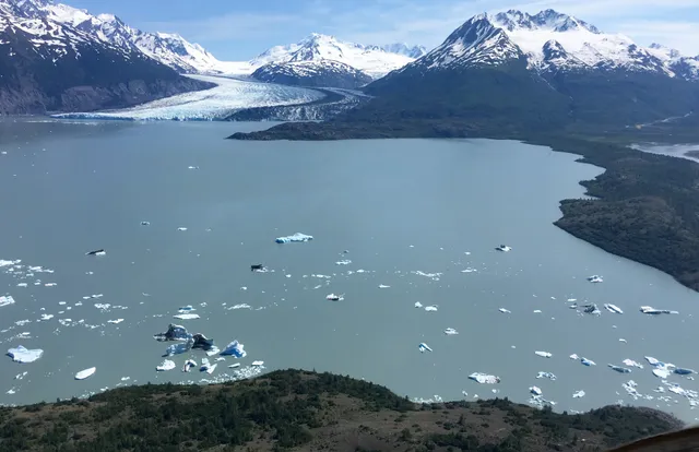 Knik River Lodge Helicopter & Glacier Dogsled Tour