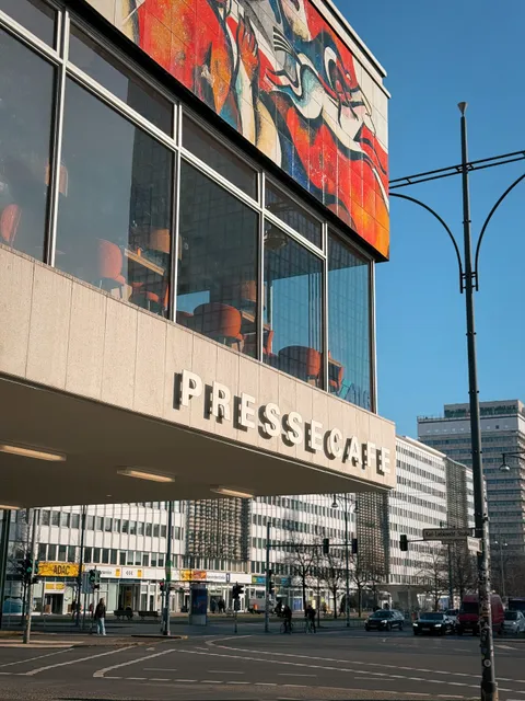 Pressecafé am Alexanderplatz