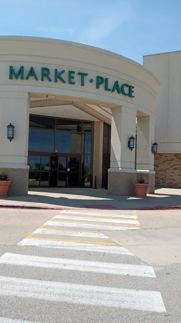 G & R's Pictures & More