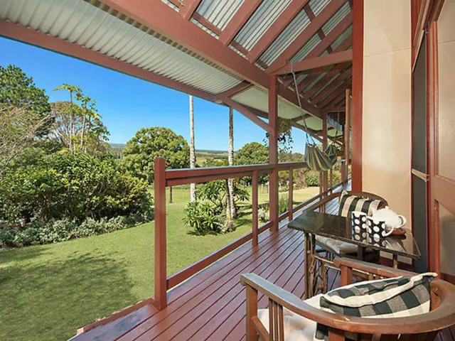 Toad Hall - House &/or Cottage Farm Stays Byron Hinterland