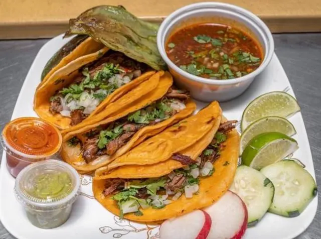 Tacos & Pupusas Lizbeth