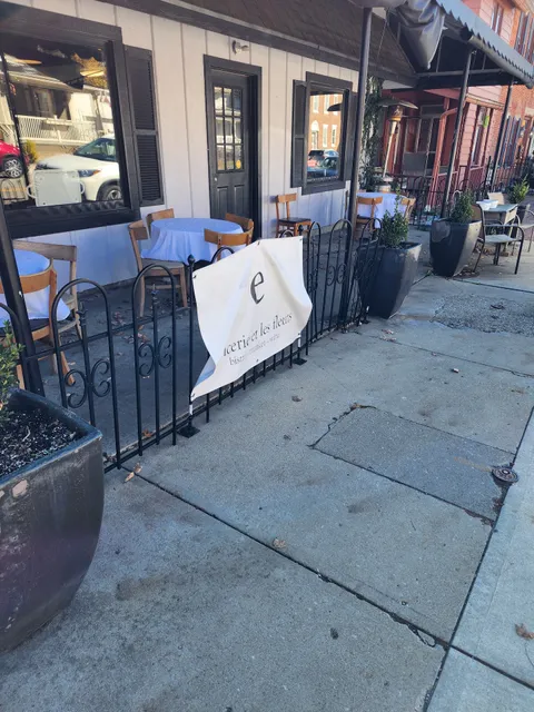 Epicerie et les fleurs