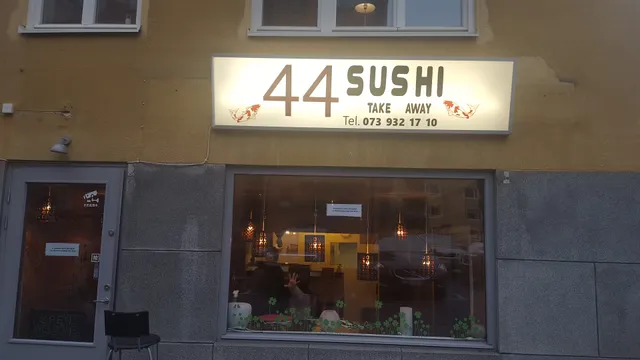 44 Sushi Take Away