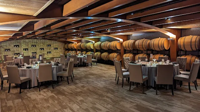 Cooper's Hawk Winery & Restaurant