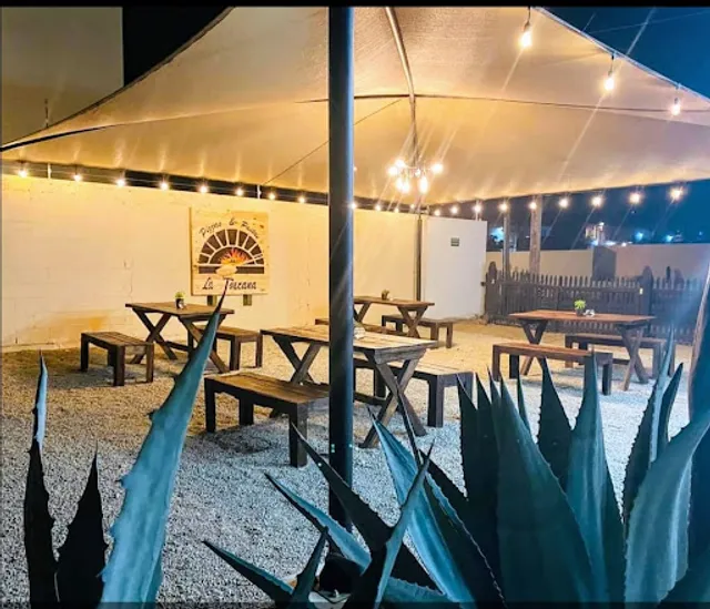 Pizzas & Pastas La Toscana