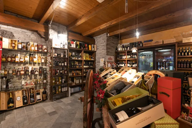 La Cantina del Nonno Pescetto nei Colli di Luni