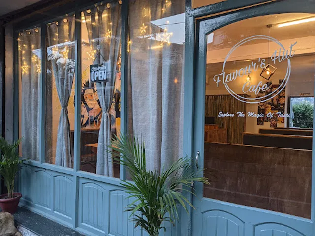 Flavour's Hut Cafe