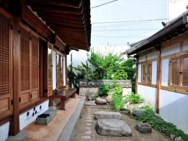 Gallery Jin Hanok Guesthouse