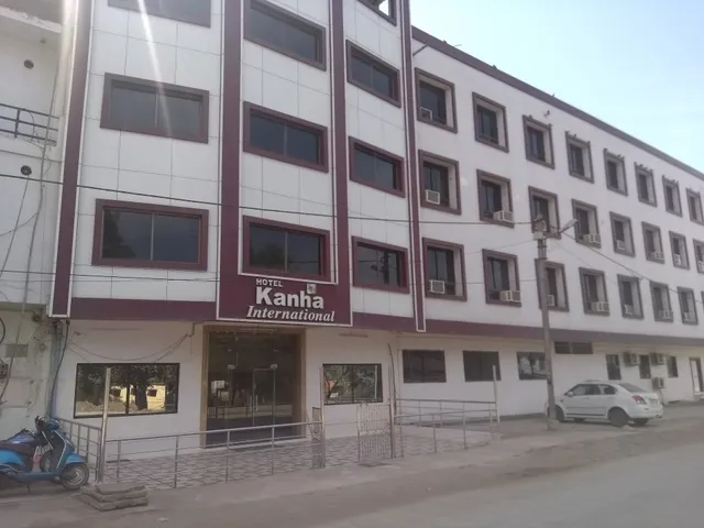 Hotel Kanha International