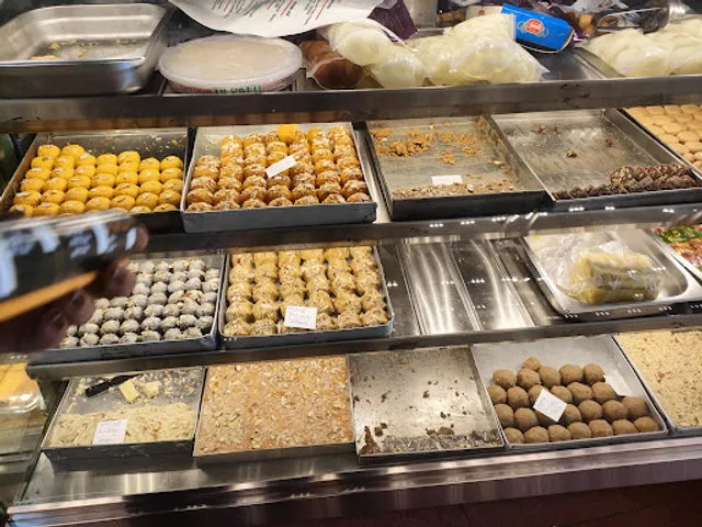 Juna Share Bazar Chavanawala