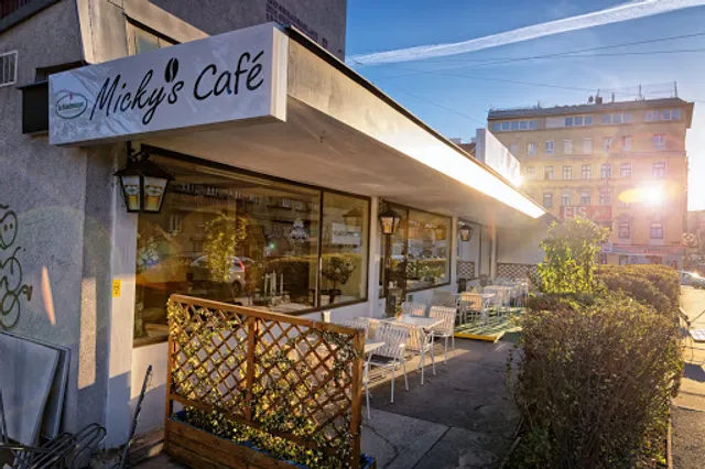 Micky’s Café