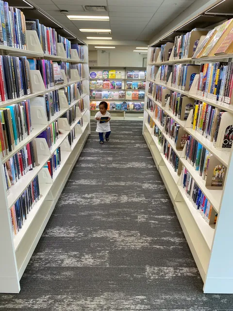 Calgary Public Library - Village Square