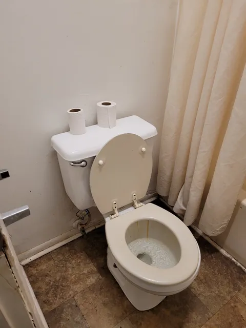 Acadian Inn / Motel $40