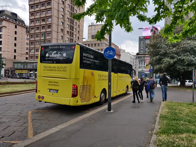 Scalo Milano outlet Shuttle service (Republica)