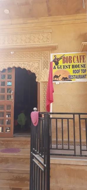 Bob Cafe and Guesthouse