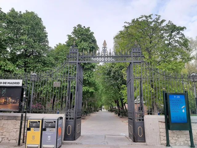 Puerta de la Reina Mercedes