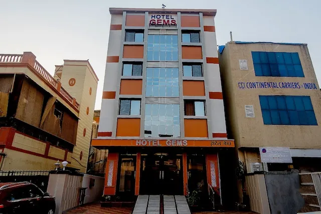 Super OYO Hotel Gems