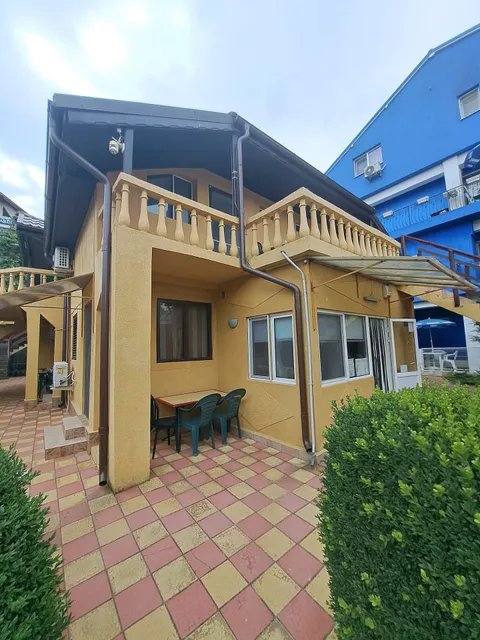 Family House (ex Mimi)