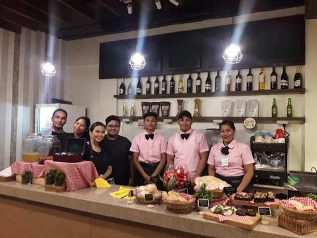 Streusels Bakeshop & Cafe-Restaurant