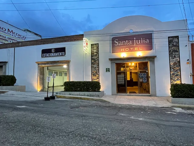 HOTEL SANTA JULIA