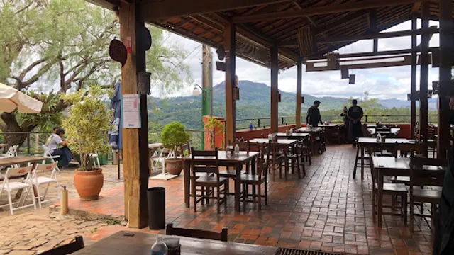 Mar Mineiro Restaurante - Macacos