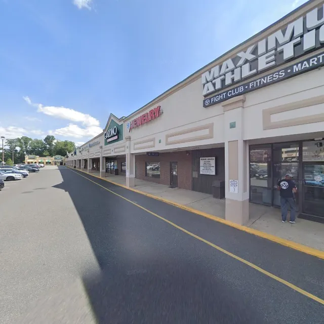 Colonial Square Mall