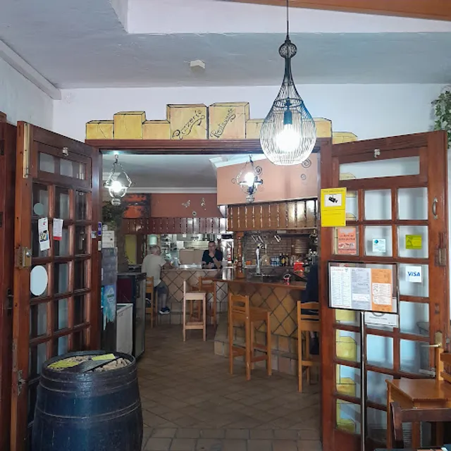 La Chimenea, Restaurante Y Pizzeria