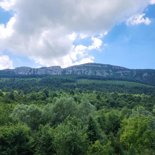 Vikendica Lep pogled