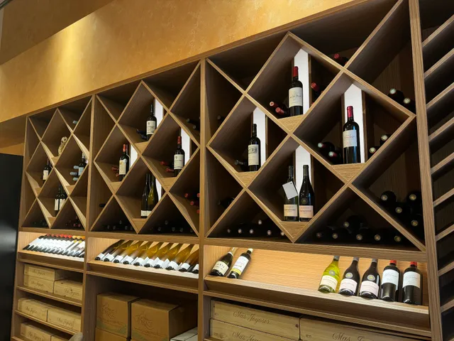 Cozy Mozy葡萄酒吧