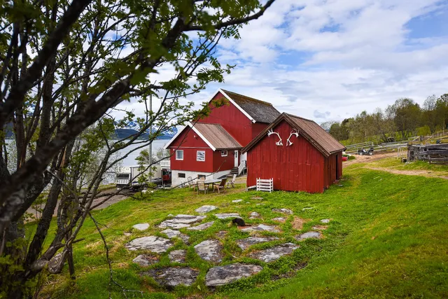 Nordre Hestnes Gård