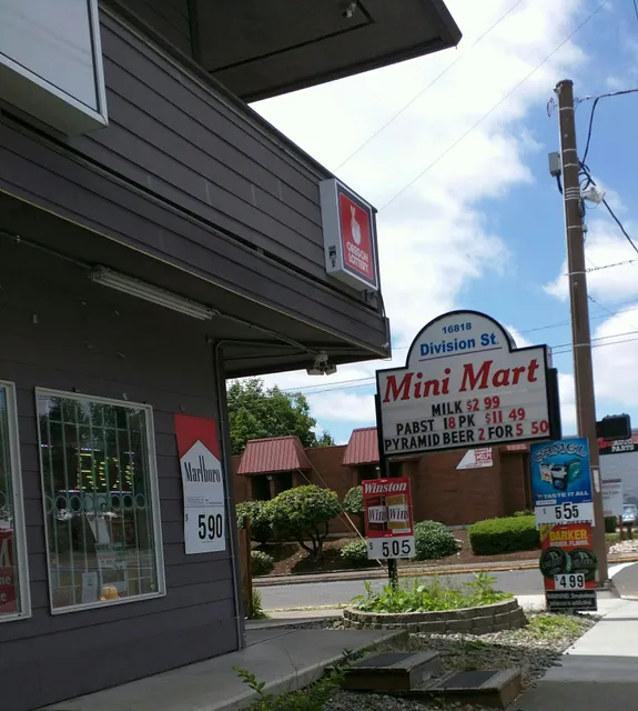 Division Street Mini Mart LLC