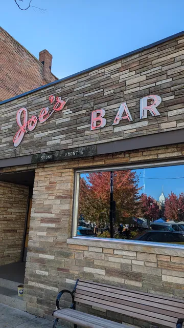 Joe's Bar