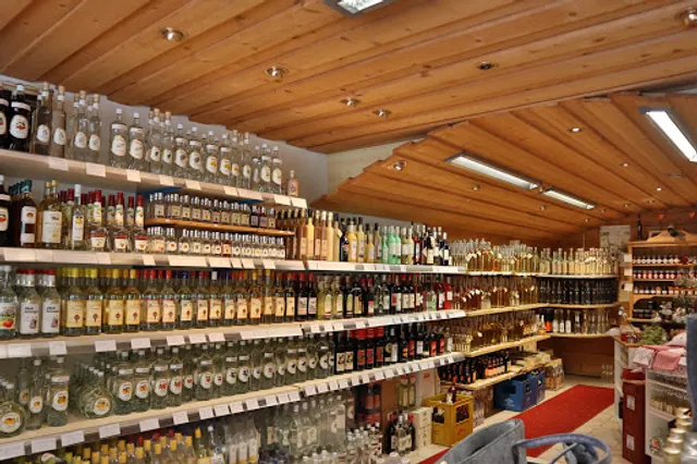 Oma's Geschenkeladen & Seecafé