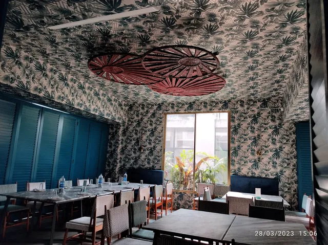 Tava Restaurant & Lounge