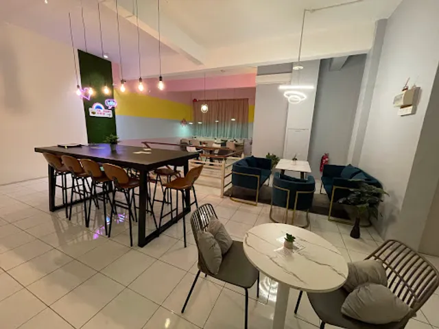 Farmer’s Crib Cafe Matang Parade