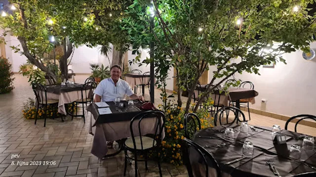 L'Albero Ristorante Pizzeria B&B