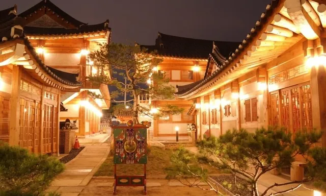 황남관 한옥체험마을 Hwangnamguan Hanok Village & Hotel