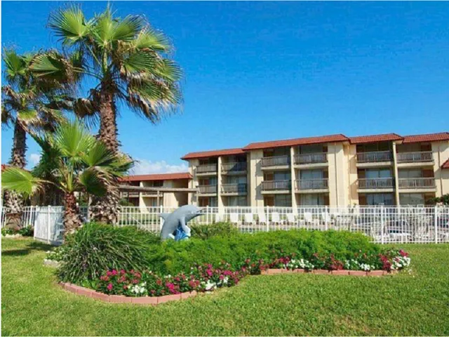 Coral Cay Condominiums