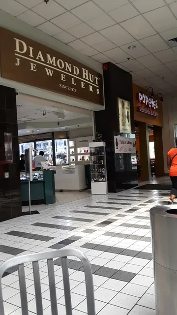 Diamond Hut Jewelers