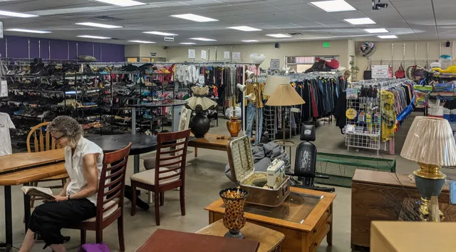 Better Together Animal Alliance Thrift Store