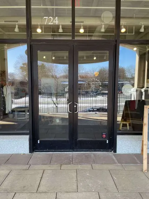 Lily & Sparrow Boutique