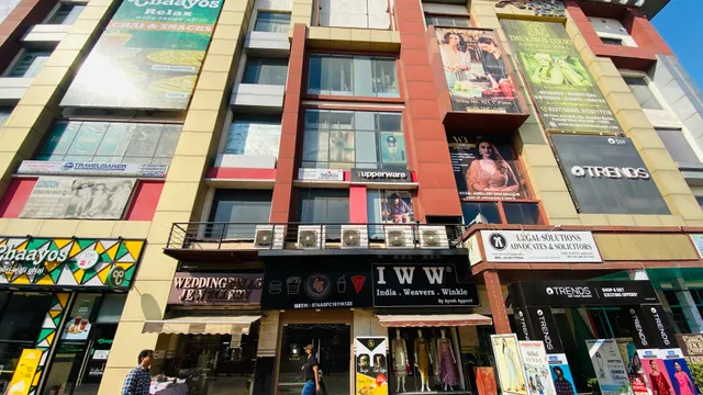 Haldiram's - ARSS Mall, Paschim Vihar