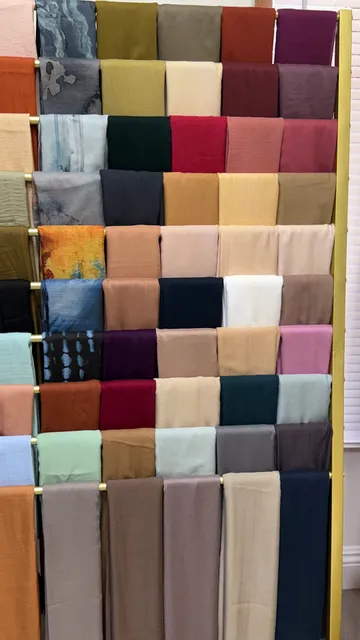 RK Fashions LA | Modest Abayas | Hijabs | Scarves