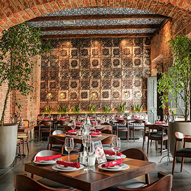 Casa Escobar...Paseo Cayalá